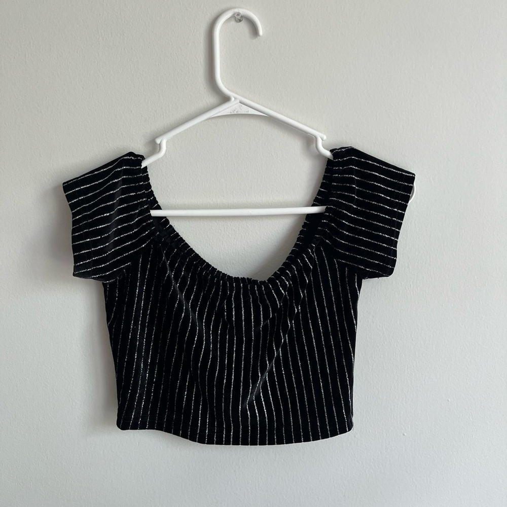 Forever 21 crop top striped , sparkly, black , size small